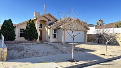 12266 Tierra Loma Rd in El Paso, TX - Building Photo - Building Photo