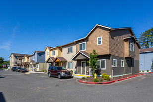 The Crossings at Battle Ground Village Apartments