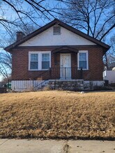 2655 Louis Ave in Brentwood, MO - Building Photo - Building Photo