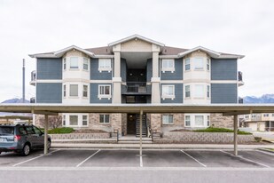 56 E Resaca Dr in Sandy, UT - Building Photo