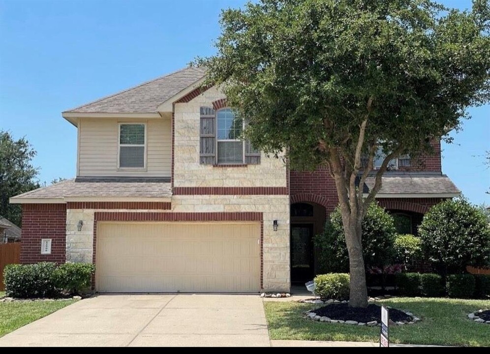 12906 Southport Dr in Pearland, TX - Building Photo