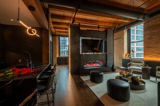 1101 W Lake St in Chicago, IL - Building Photo - Building Photo