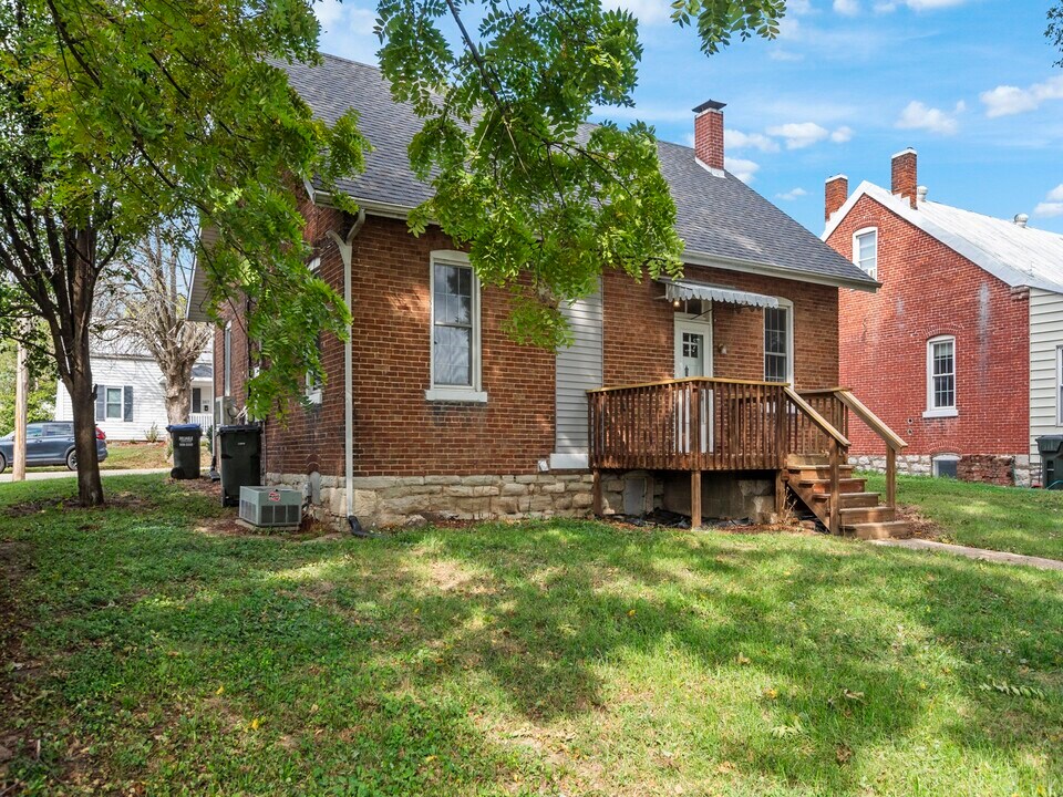 306 Walnut St in Waterloo, IL - Building Photo