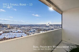 5911 Edsall Rd in Alexandria, VA - Foto de edificio - Building Photo