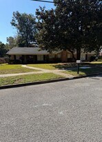 4925 Janice Dr in Mobile, AL - Building Photo