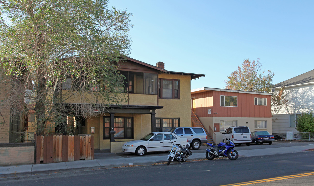 34 W 9th St in Reno, NV - Building Photo