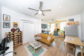 201 Pavonia Ave in Jersey City, NJ - Building Photo - Building Photo