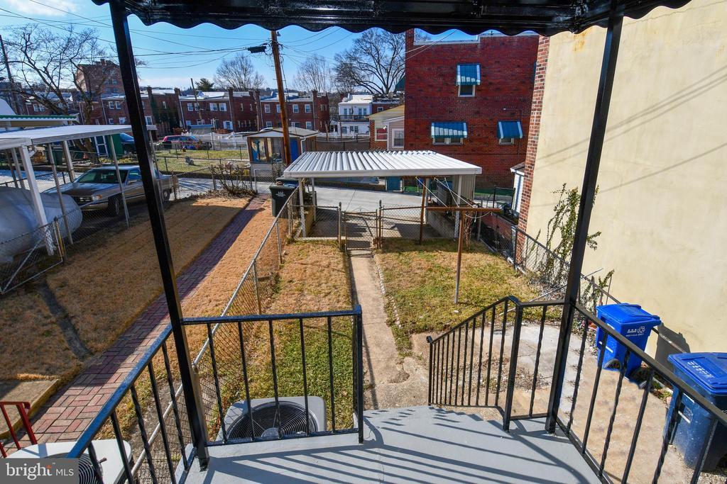 4620 Sargent Rd NE in Washington, DC - Building Photo