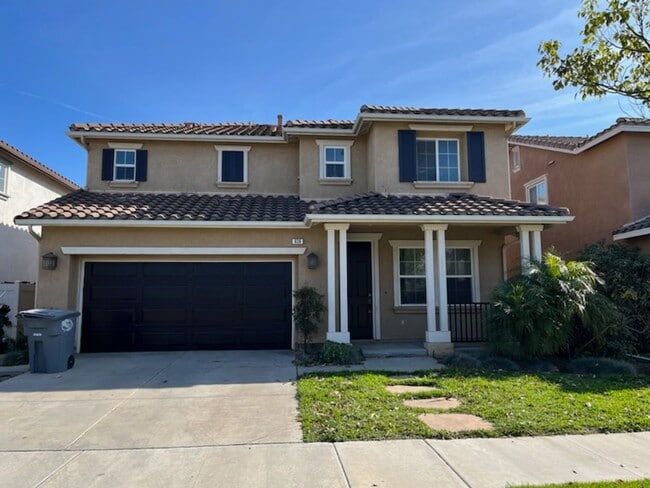 property at 638 Lazaro Ln