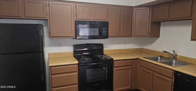 6156 E Greenway St in Mesa, AZ - Building Photo - Building Photo