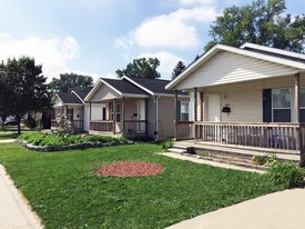 Howe Road Houses Apartments