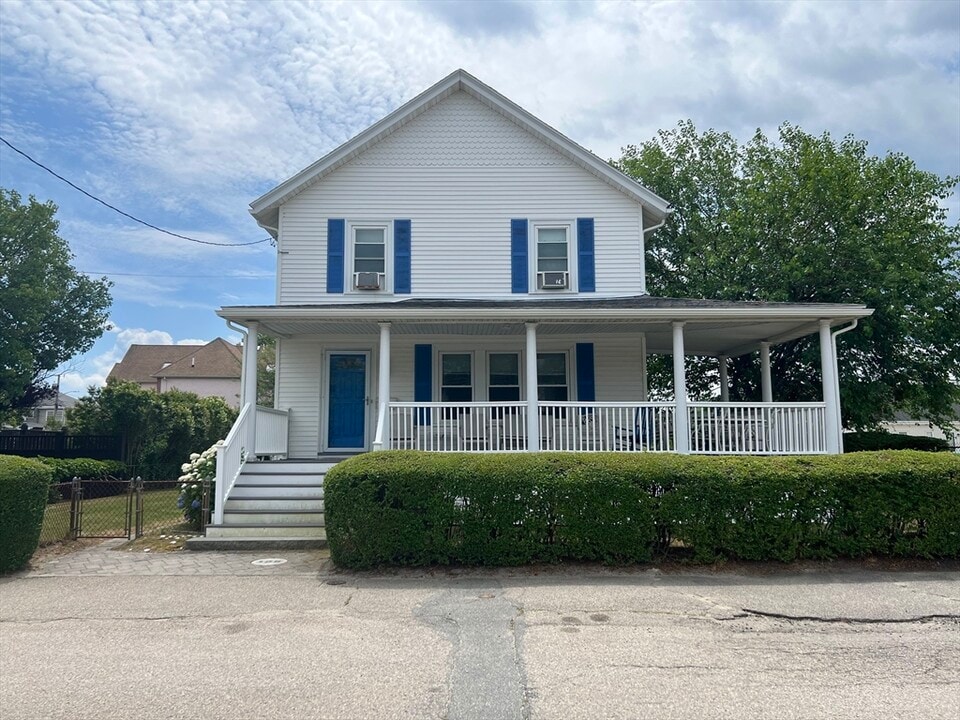 138 Kenberma St in Hull, MA - Building Photo