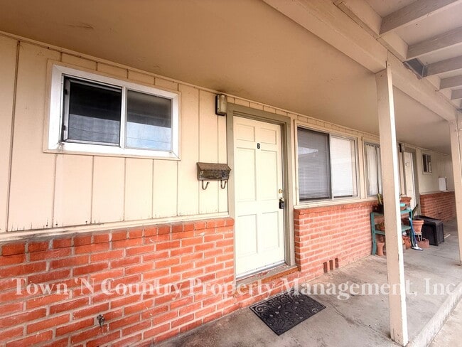 239 W Alvin Dr