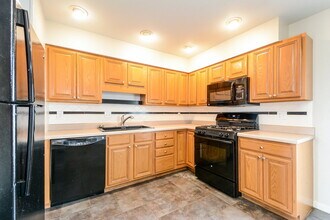 760 Hazelvalley Dr in St. Louis, MO - Building Photo - Building Photo