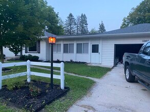 1164 Forest Hill Ave SE in Grand Rapids, MI - Building Photo - Building Photo
