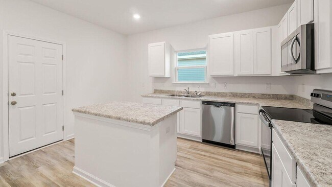 property at 46 Bluebeech St