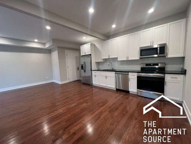 4641 Malden St in Chicago, IL - Building Photo - Building Photo