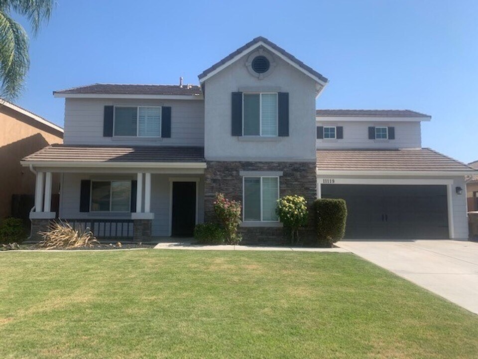 11119 Edna Valley St in Bakersfield, CA - Building Photo
