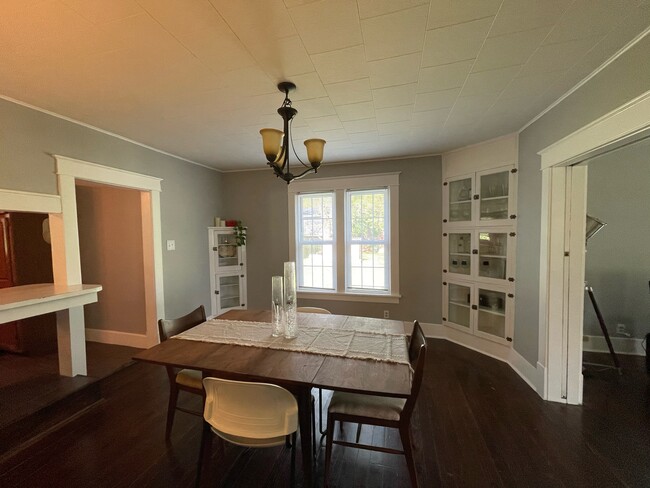 property at 701 Taylor Rd