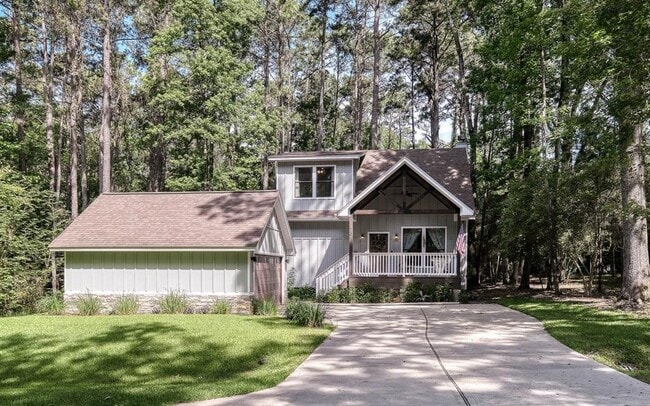 property at 70 Green Tree Dr