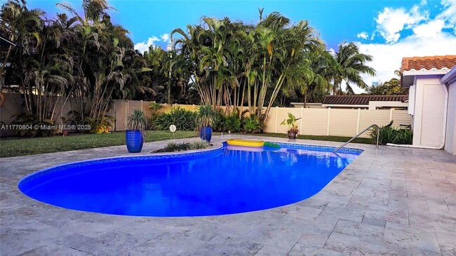 4027 Pierce St, Unit 03-3311 in Hollywood, FL - Building Photo - Building Photo