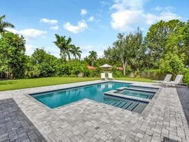 1803 Ardmore Rd in Ft. Myers, FL - Building Photo