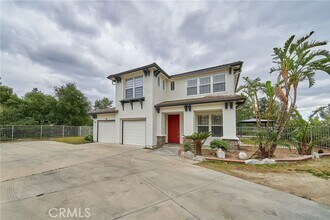 7455 Chanteclair Ct in Los Angeles, CA - Building Photo - Building Photo
