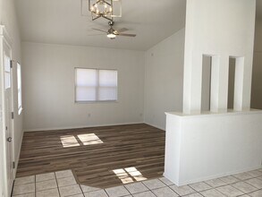 2105 Emma St in Van Buren, AR - Building Photo - Building Photo