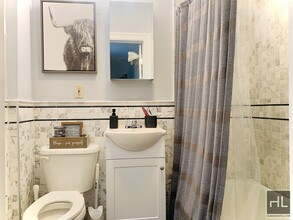 107 Shonnard Pl in Yonkers, NY - Building Photo - Building Photo