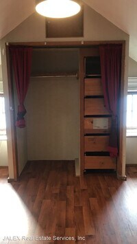 10 Middle Spring Ave photo'