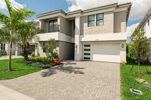 17041 Teton River Rd in Boca Raton, FL - Building Photo