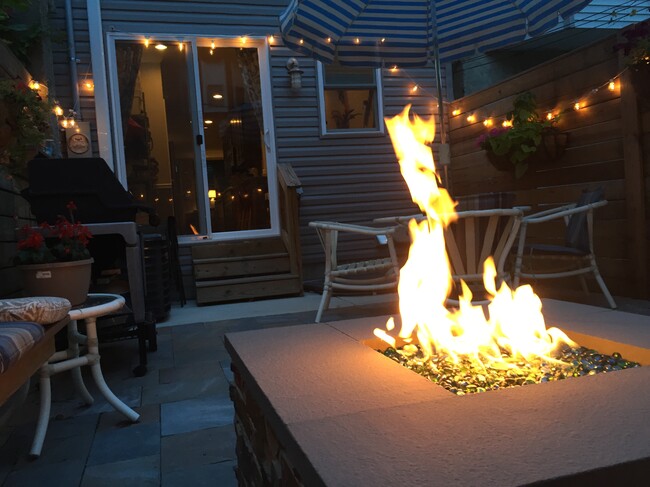 property at 3014 W Stiles St