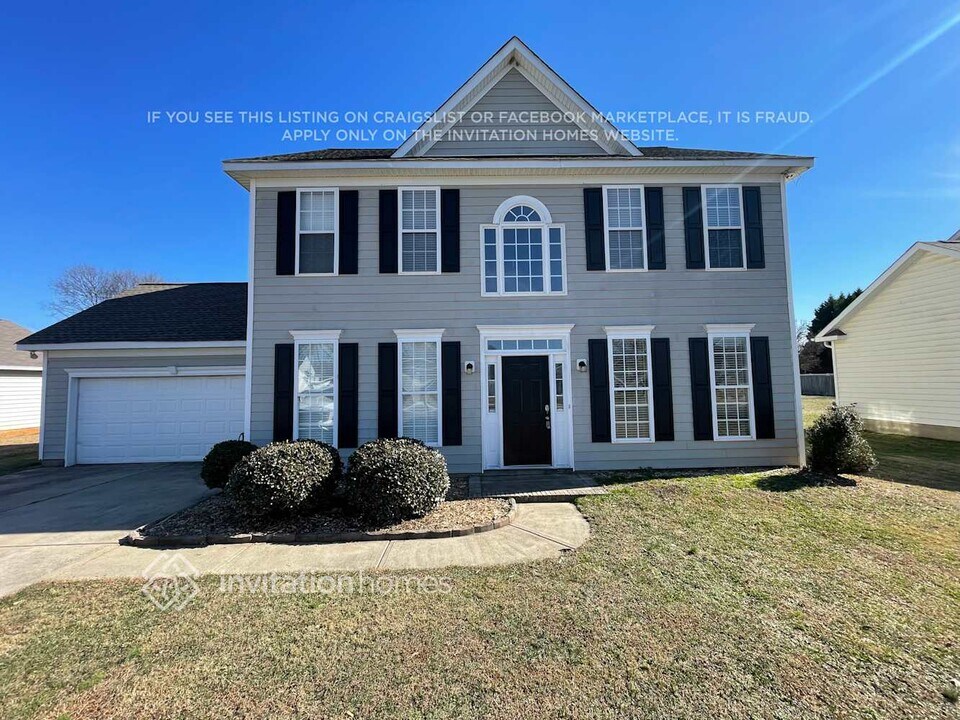 4251 Barley St SW in Concord, NC - Foto de edificio