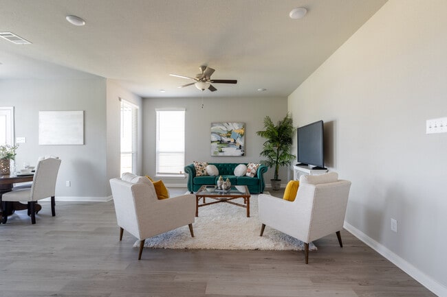 Walker Place at Moonlight in Hewitt, TX - Foto de edificio - Interior Photo