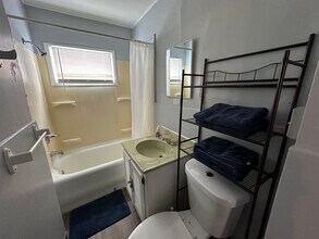 140-142 Grumbach Ave in Syracuse, NY - Foto de edificio - Building Photo