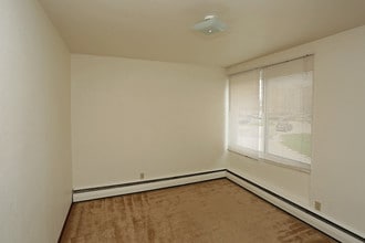 Milwood Apartments in Milwaukee, WI - Foto de edificio - Interior Photo