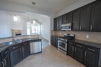 504 Hummingbird Dr in Little Elm, TX - Building Photo - Building Photo