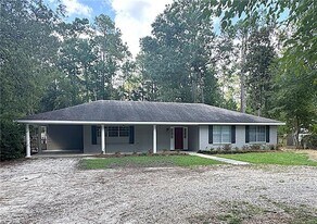 97 Magnolia Dr in Covington, LA - Building Photo