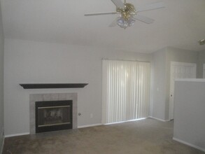 1734 Adelyne Ln in Santa Maria, CA - Building Photo - Building Photo