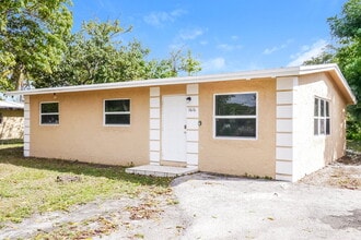 1616 NW 16th St, Unit 2 in Fort Lauderdale, FL - Building Photo - Building Photo