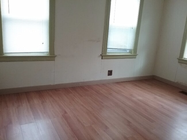 30 Hardy St, Unit 1FL in Cranston, RI - Building Photo - Building Photo