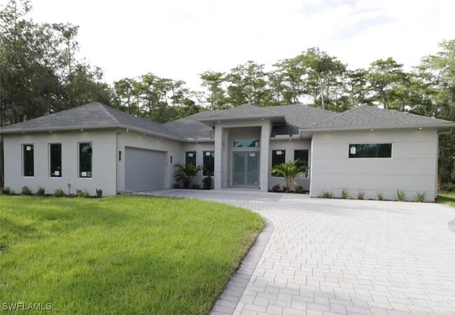 2461 Golden Gate Blvd E in Naples, FL - Building Photo - Building Photo
