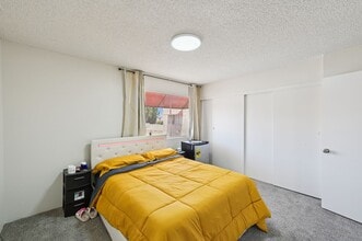 Las Casitas Apartments in Glendale, AZ - Foto de edificio - Building Photo