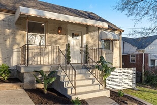 1607 Riverside Dr in Nashville, TN - Building Photo