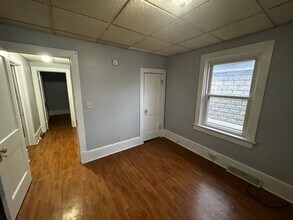 401 Eagle School Rd in Martinsburg, WV - Building Photo - Building Photo