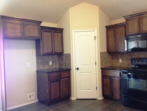 6824 NW 157th St in Edmond, OK - Building Photo - Building Photo