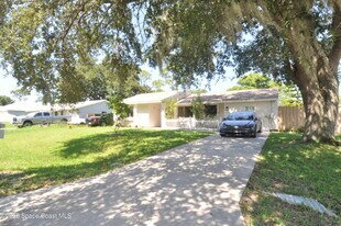 1318 Vancouver Ave SE in Palm Bay, FL - Building Photo