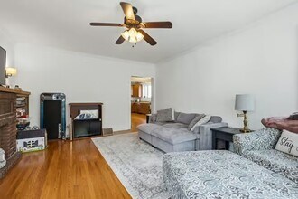 1411 W Byron St in Chicago, IL - Building Photo - Building Photo