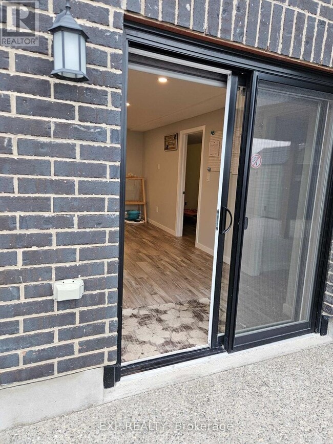 property at 916 Dunnigan Ct