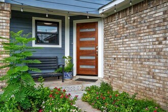 2506 Jenibeth Ln in Austin, TX - Building Photo - Building Photo